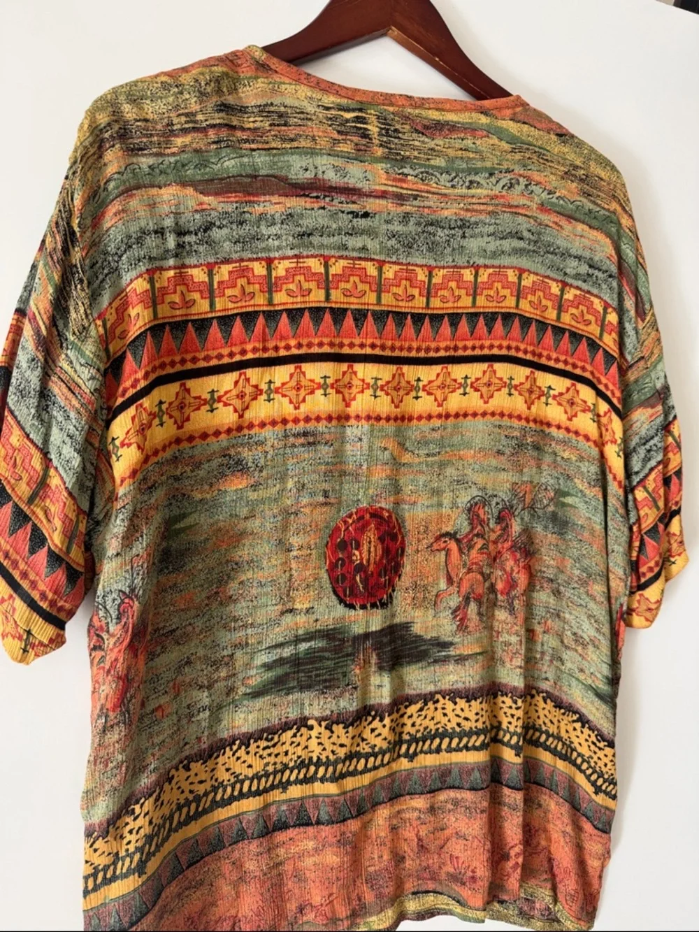 Casual Studio Size Medium Boho Tribal Print Top Short Sleeve Southwest Aztec - Picture 8 of 9